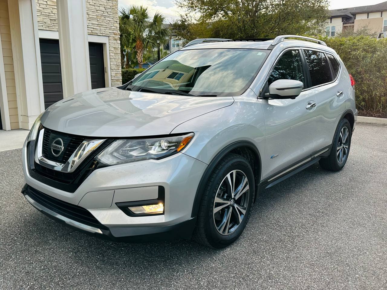 NISSAN ROGUE SL HYBRIDE